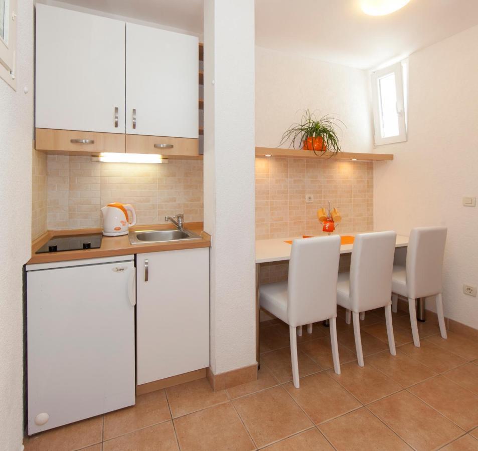 Apartments Milana Tučepi Extérieur photo
