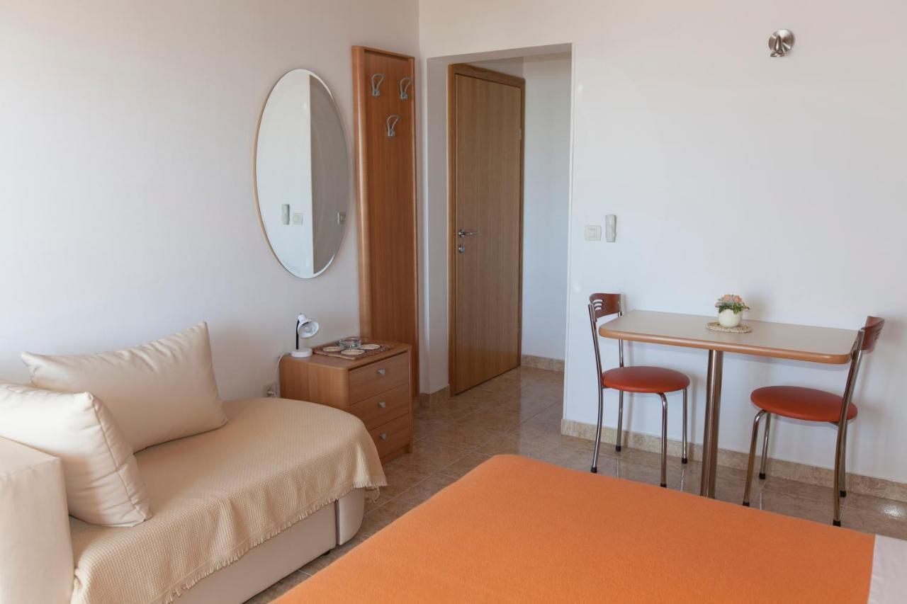 Apartments Milana Tučepi Extérieur photo