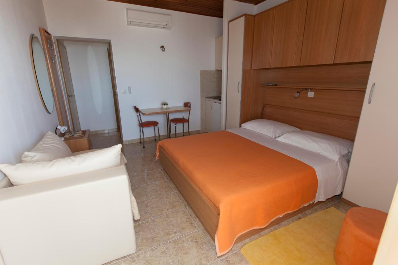 Apartments Milana Tučepi Extérieur photo